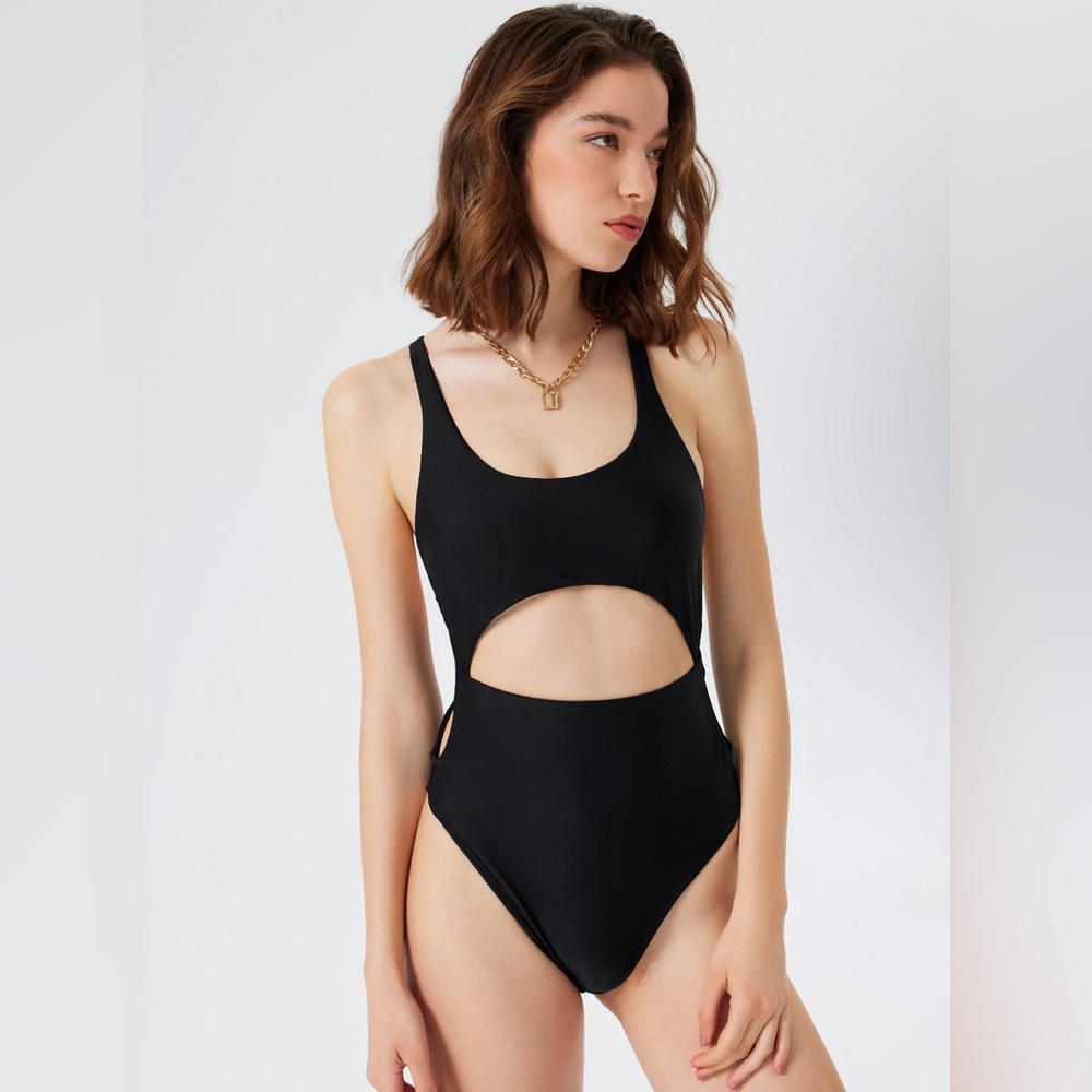 Brand New U-NECKLINE CUT OUT ONE PIECE SWIMSUIT